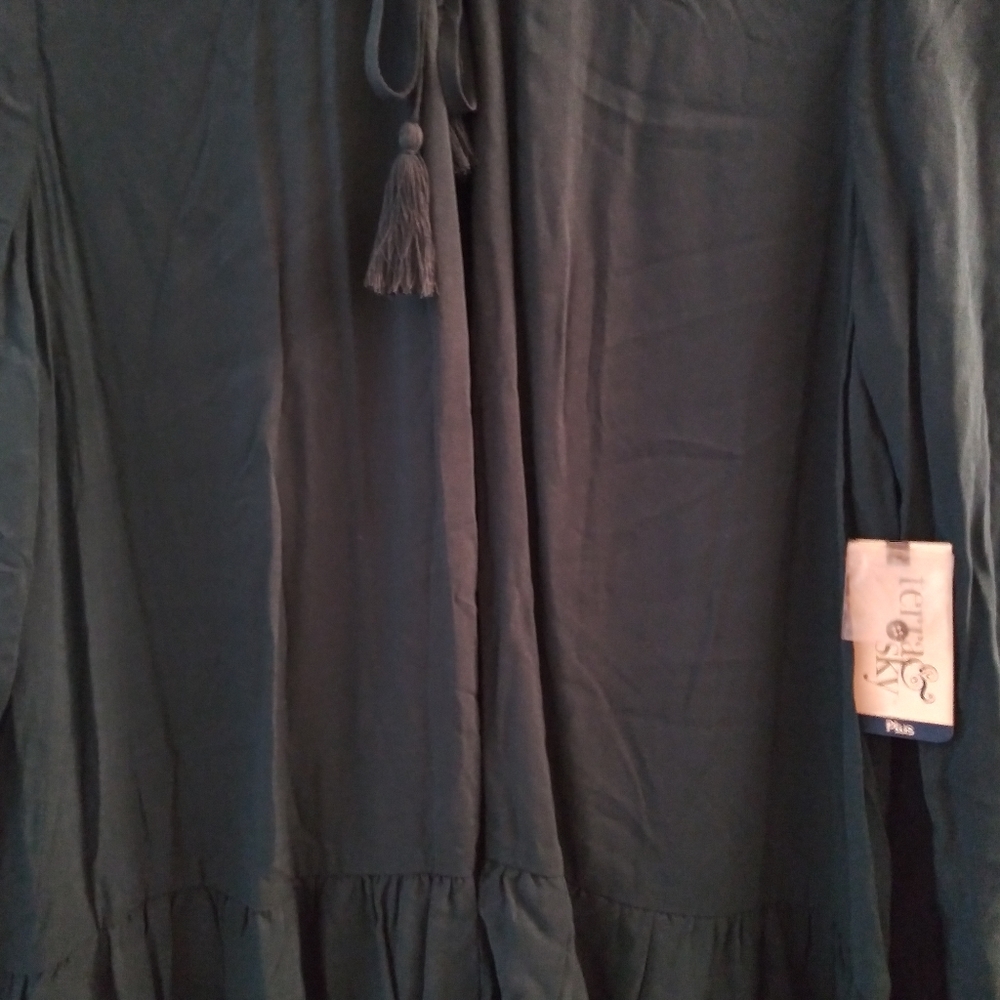 Top - Picture 2 of 3